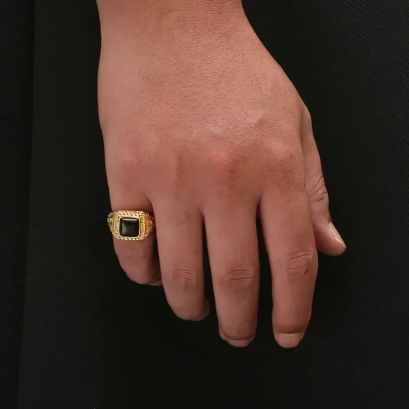 Vintage Black Square Stone Ring