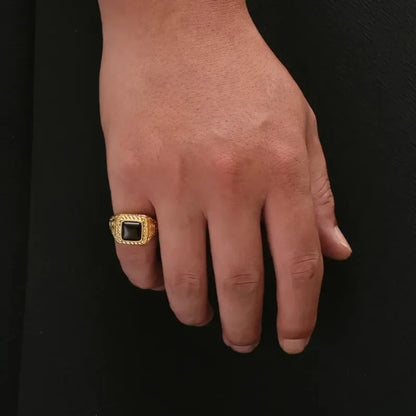 Vintage Black Square Stone Ring